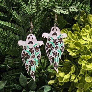 Halloween Earrings 3/$10- 👻Phantom Petals🥀